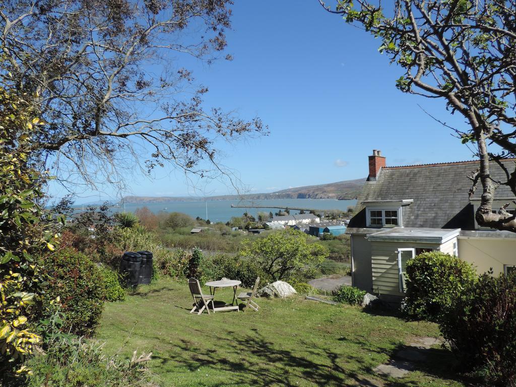 Fern Villa B&B Fishguard Exterior photo